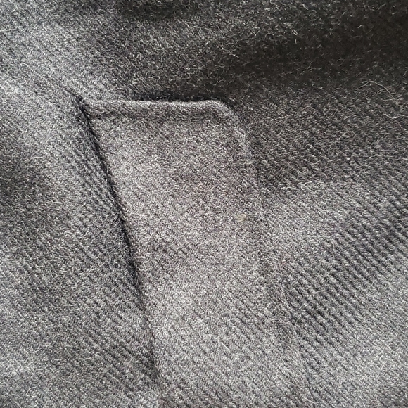 Orrisroot woollen coat. - Picture 6 of 6